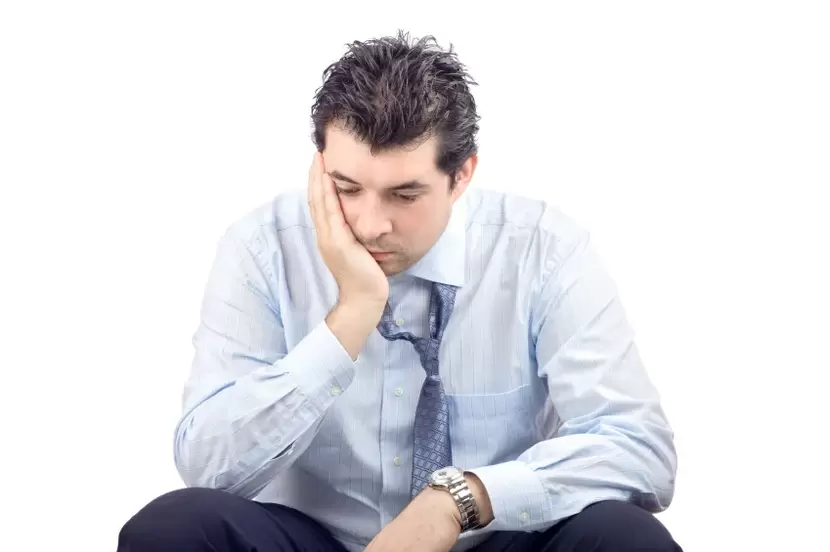 Un uomo pensava alla scarica durante la sua eccitazione